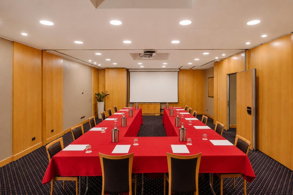 Meeting/conference room