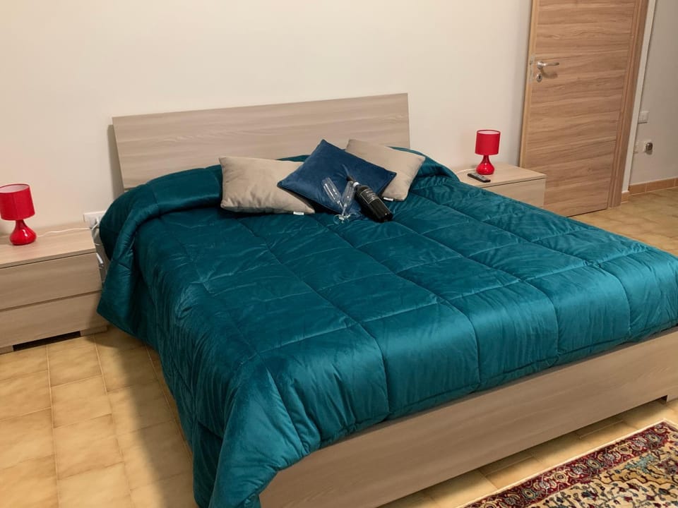 Bedroom, air conditioner