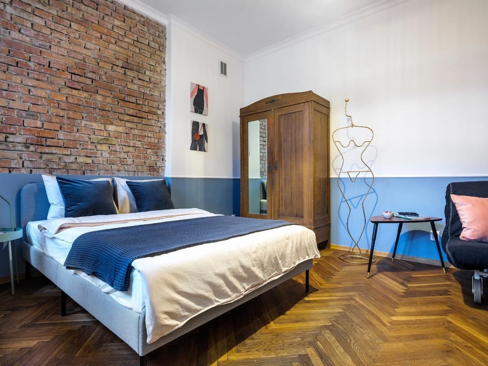 Silent blue apartment / Kochanowskigo St Apartment in Krakow