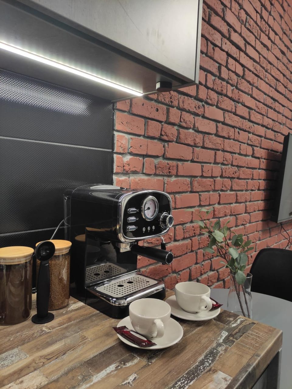 Coffee/tea facilities, Kitchen or kitchenette