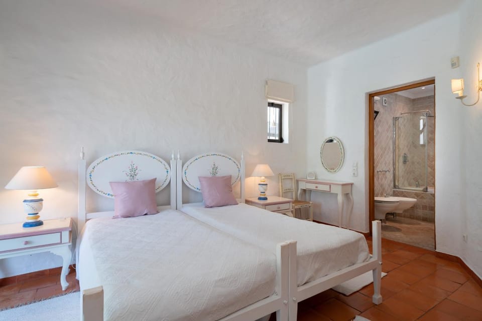 Villa Serendipity by SAPvillas Villa in Quarteira