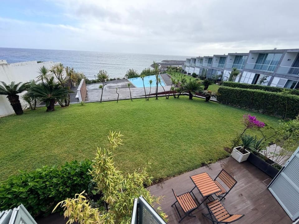 Marina Mar II - Moradia T3 Campground/ 
RV Resort in Vila Franca do Campo
