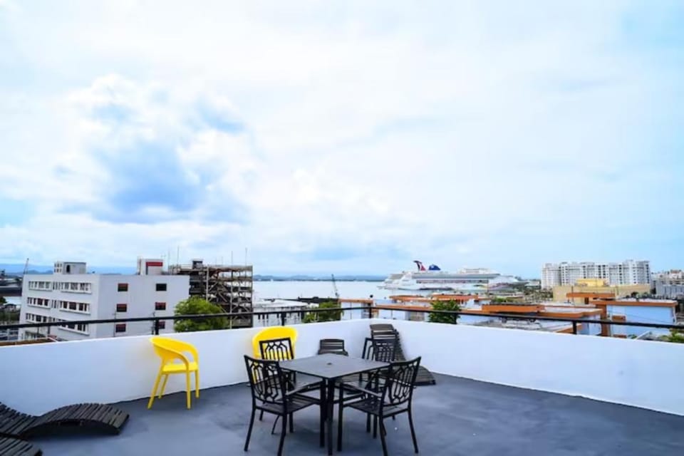 Balcony/Terrace, City view