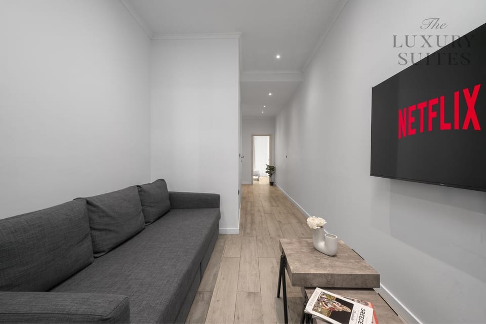 TV and multimedia, Living room, Seating area