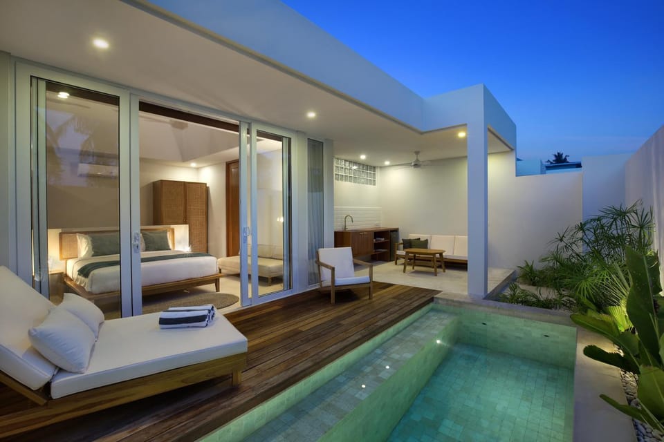 Patio, Balcony/Terrace, Pool view, Swimming pool