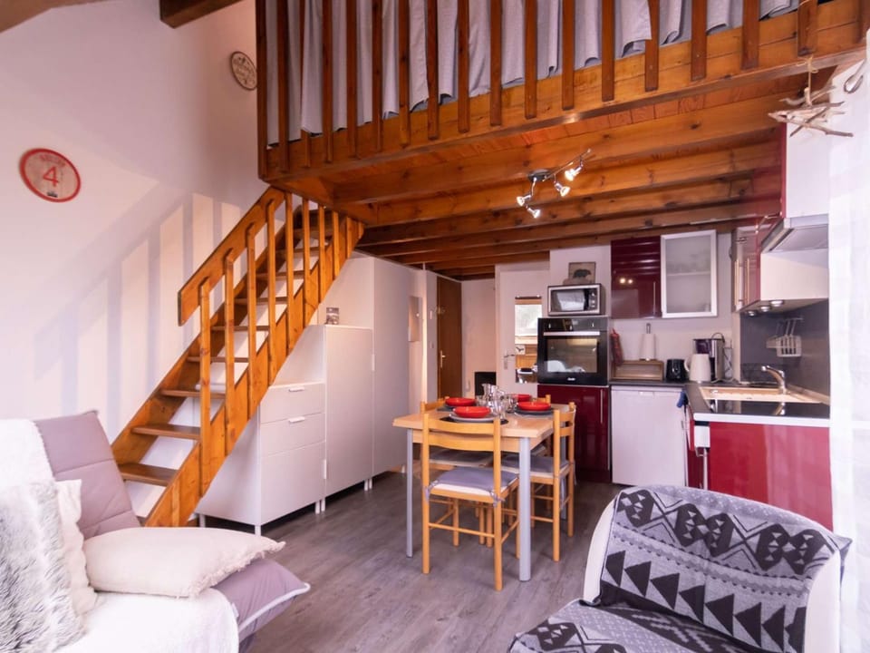 Magnifique duplex proche centre et téléphérique avec parking - FR-1-296-359 Apartment in Saint-Lary-Soulan