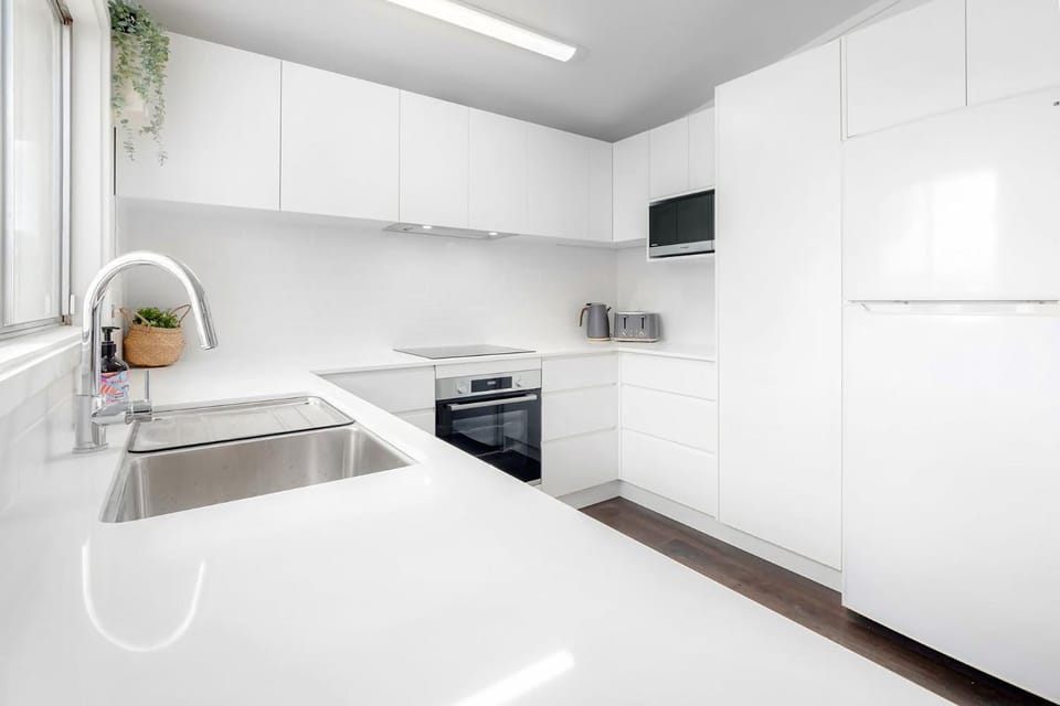Kitchen or kitchenette, minibar, pet friendly, stove
