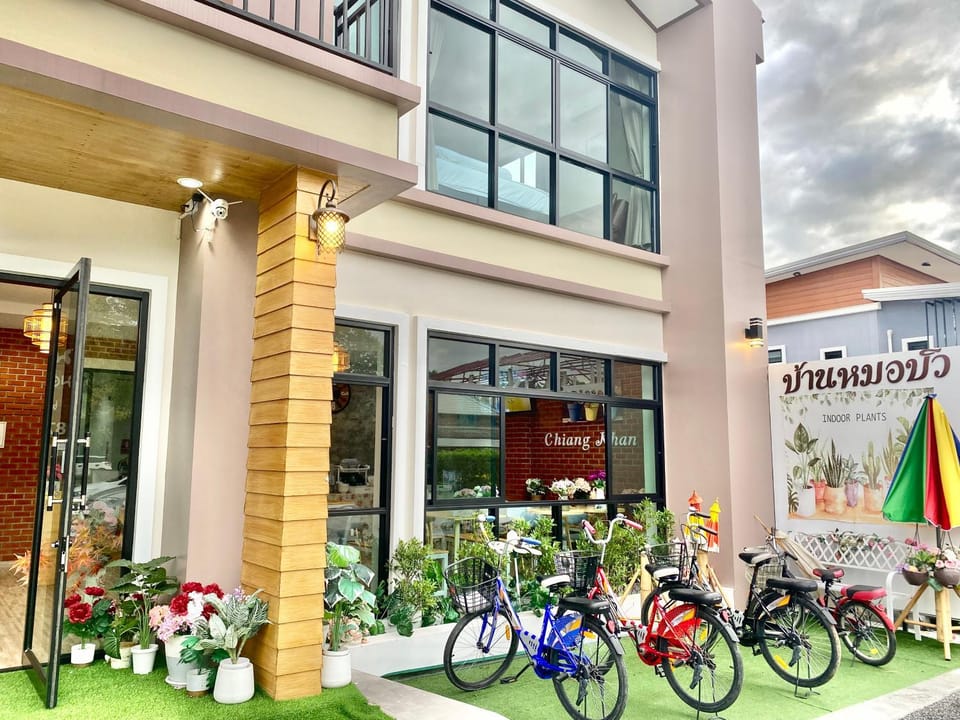 โรงแรมบ้านหมอบิวแก่งคุดคู้ Hotel in Vientiane Province, Laos