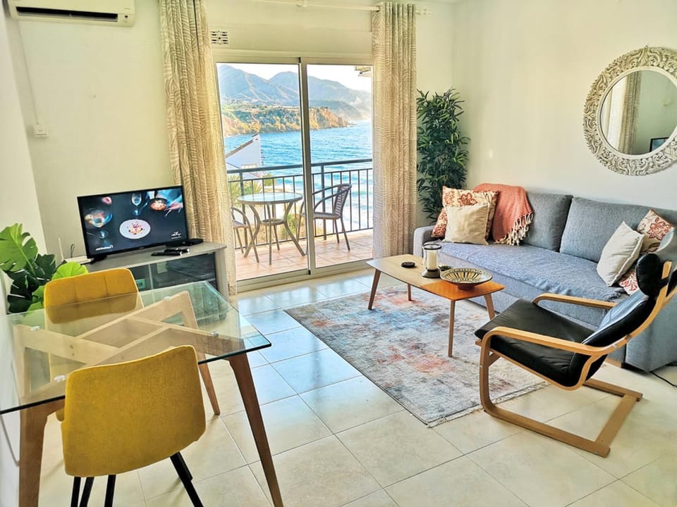 Living room, Sea view