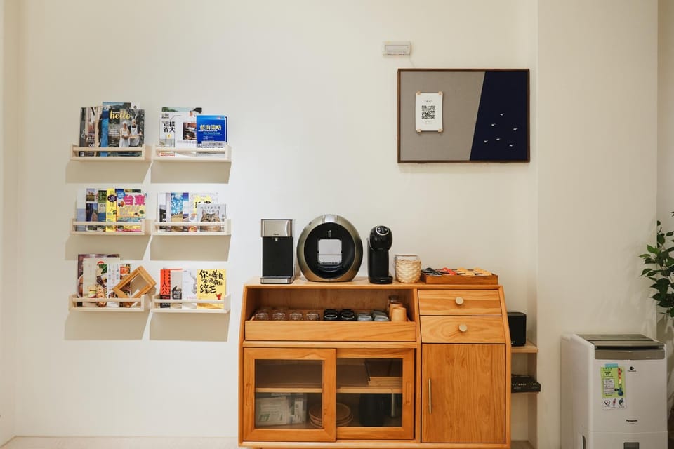 Coffee/tea facilities, Living room