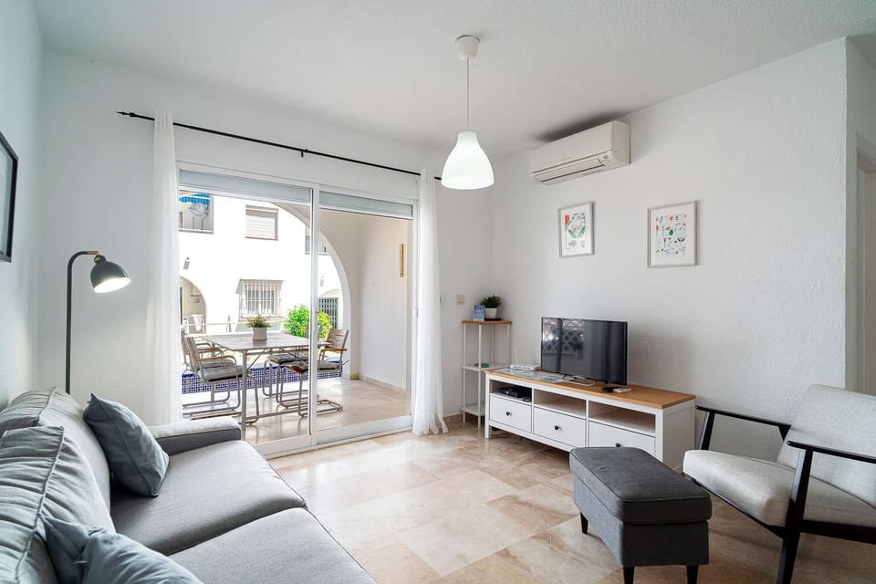 TV and multimedia, Living room, air conditioner