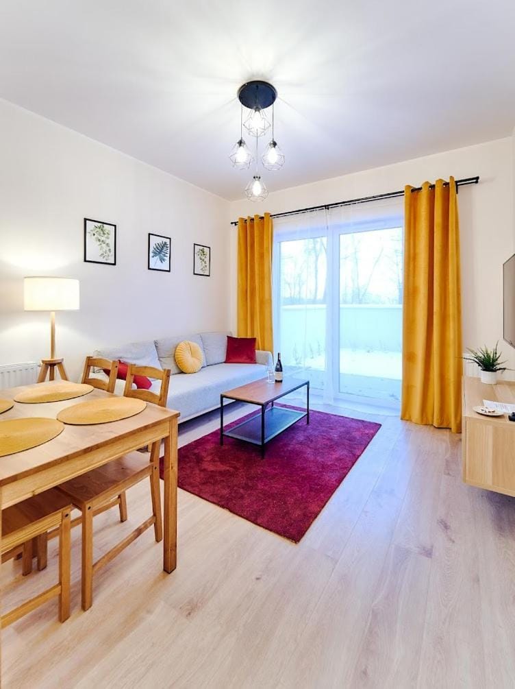 Bed, TV and multimedia, Photo of the whole room, Seating area