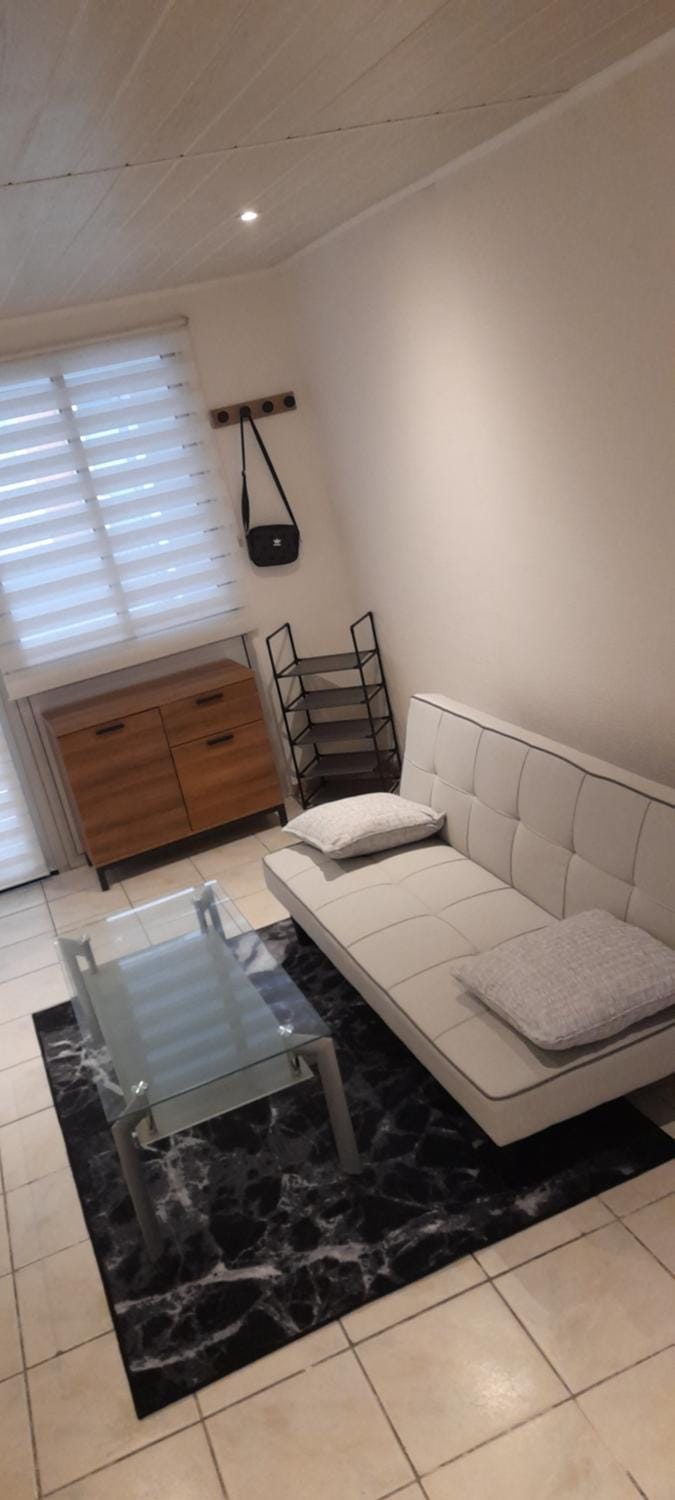 Très belle Appartement F1 bis Apartment in Perpignan