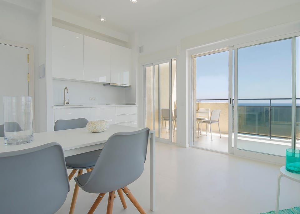 Frontal beach view apartment with spacious balcony Apartment in Marbella