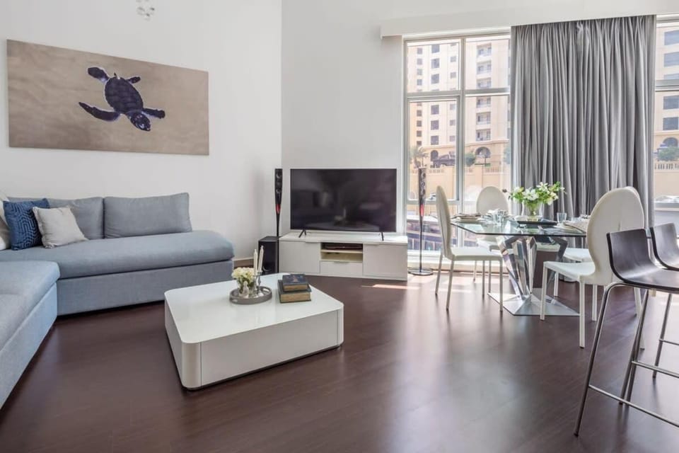 Frank Porter - Marina Promenade Apartment in Dubai