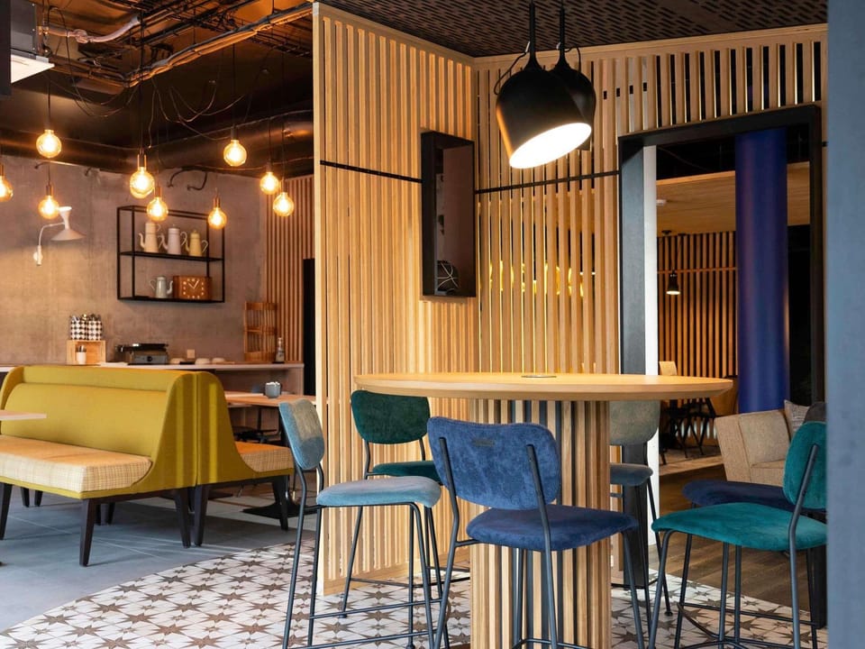 Lounge or bar
