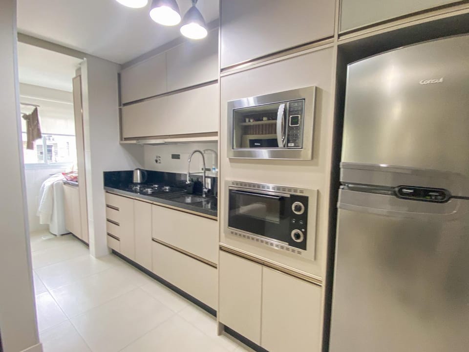 Conforto em Palmas 2 Suítes Privativas, Piscina e Varanda Apartment in Florianopolis