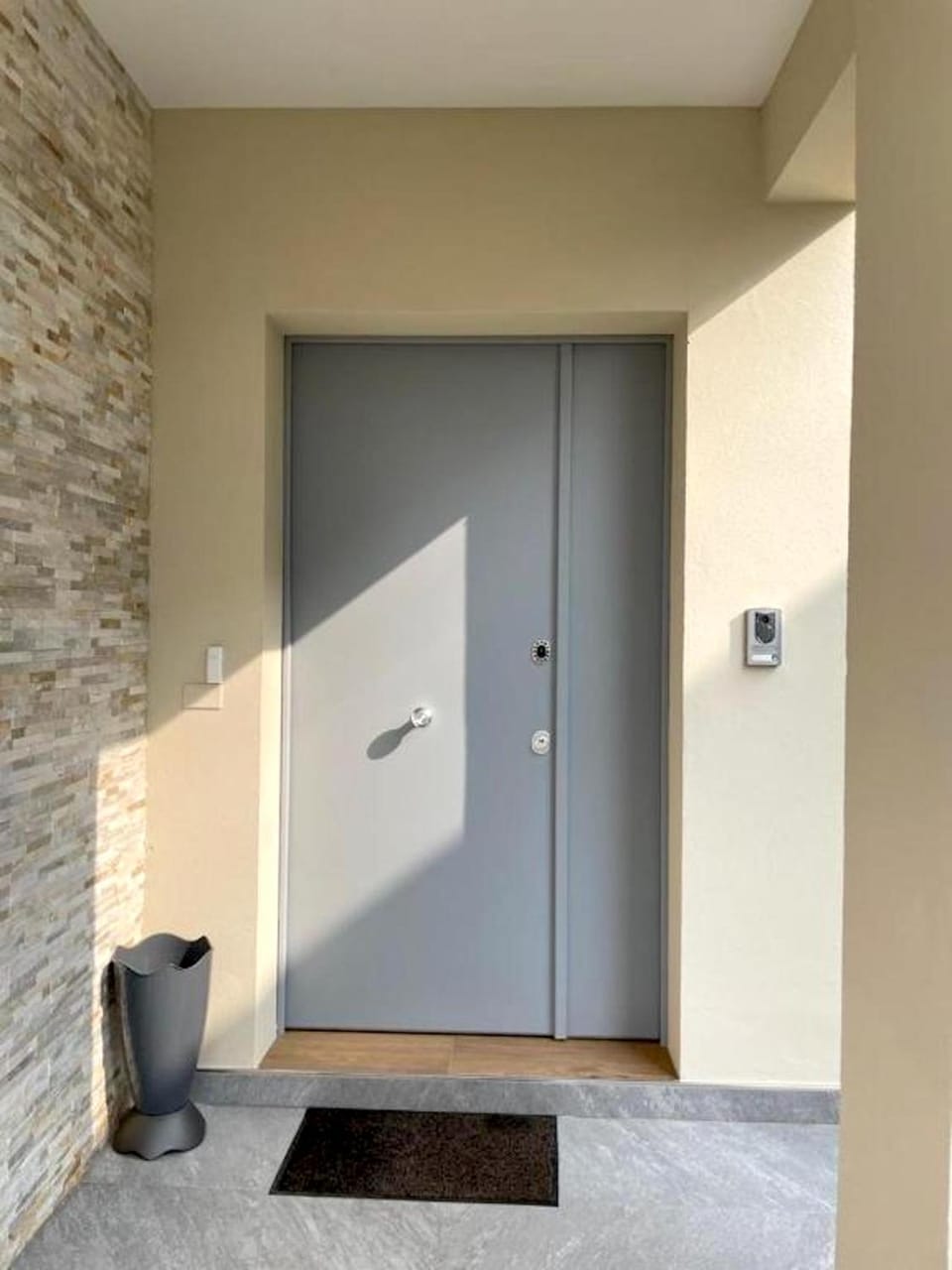 Property building, View (from property/room)