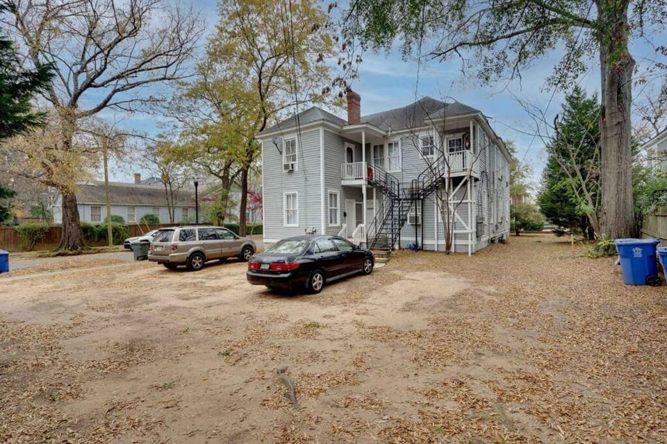 Property building, Parking