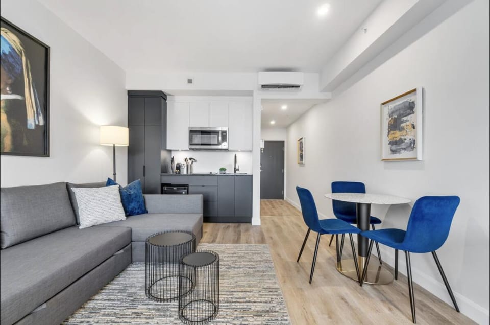 Kitchen or kitchenette, Living room, Dining area, air conditioner