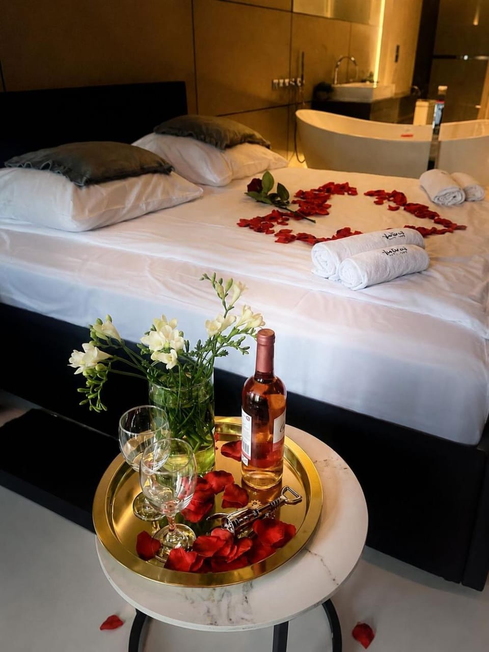 Apartament z jacuzzi City Life Centrum Apartment in Poland
