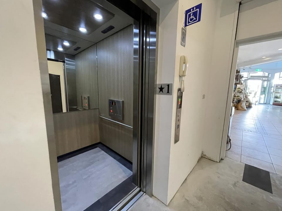 elevator