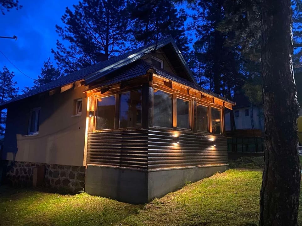 Property building, Off site, Balcony/Terrace