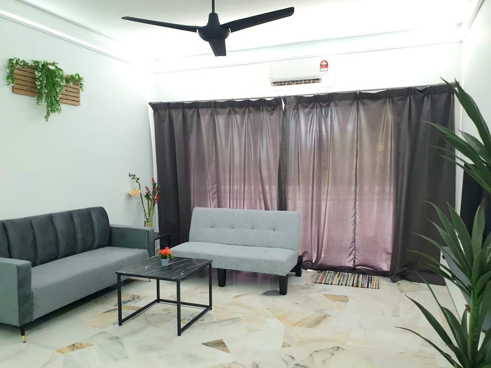 11 Cozyhome -Karaoke pool bbq fishing Apartment in Port Dickson