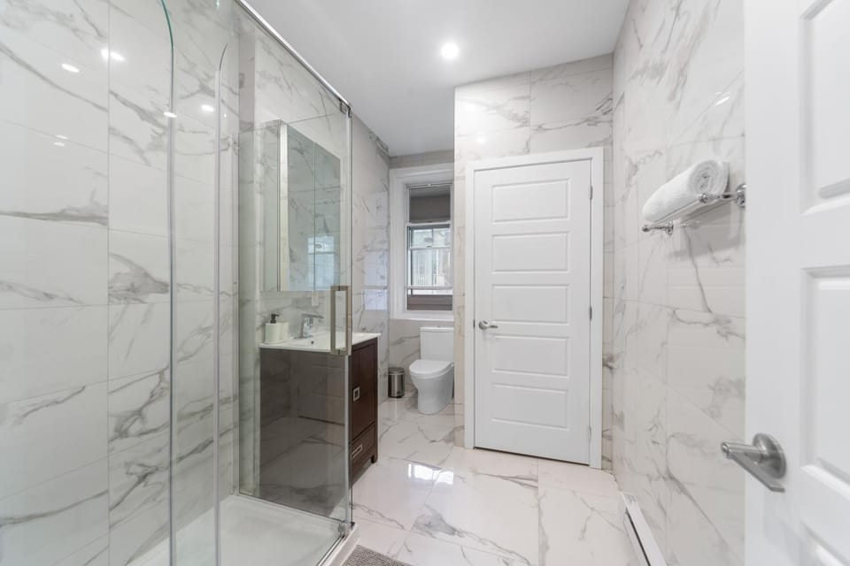 Stonewall Suites Apartment in Montreal