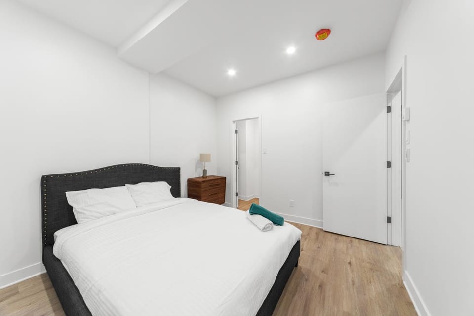 Stonewall Suites Apartment in Montreal