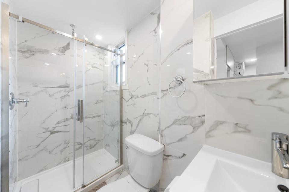 Stonewall Suites Apartment in Montreal