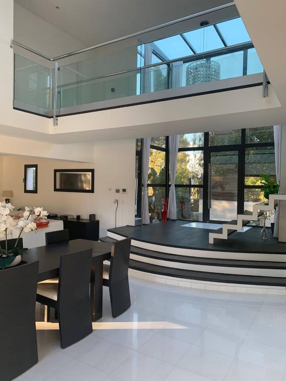 9m of center, Cannes high luxe Villa Mila 6bdrooms heated pool Sauna cinema fitness Villa in Mougins
