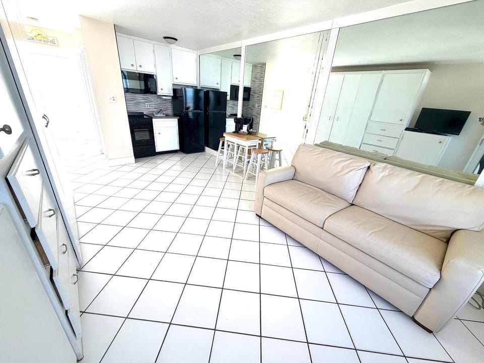 Ocean Overlook - Sea View at Symphony Beach Club! House in Ormond Beach