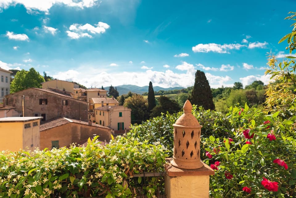 View (from property/room), Balcony/Terrace, City view, Garden view, Mountain view