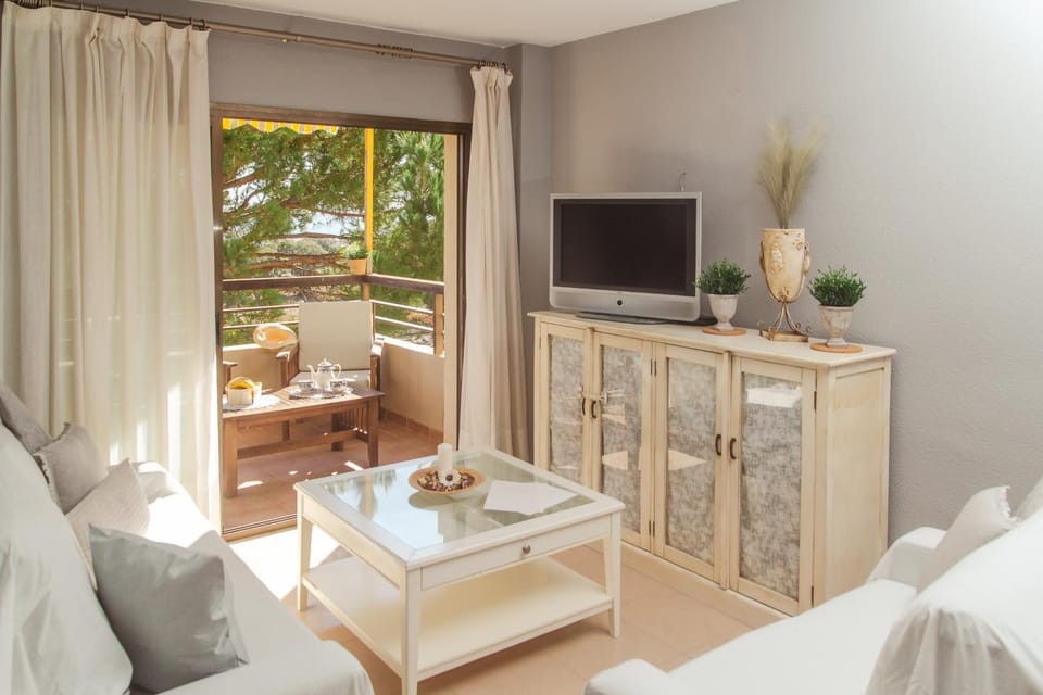 BelMonStays BahíaBlanca, Marbella Apartment in Marbella