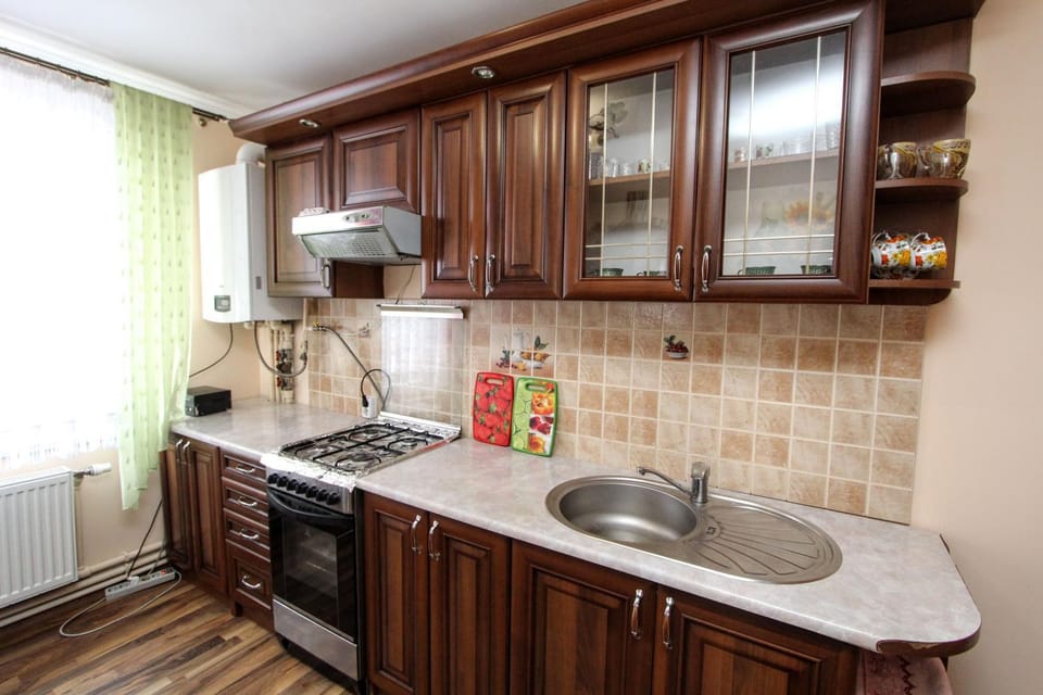 Kitchen or kitchenette, pet friendly, stove