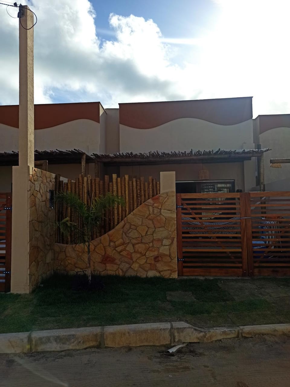 Facade/entrance