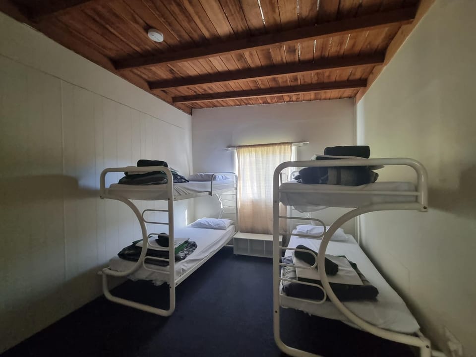 Strahan Backpackers Campground/ 
RV Resort in Strahan