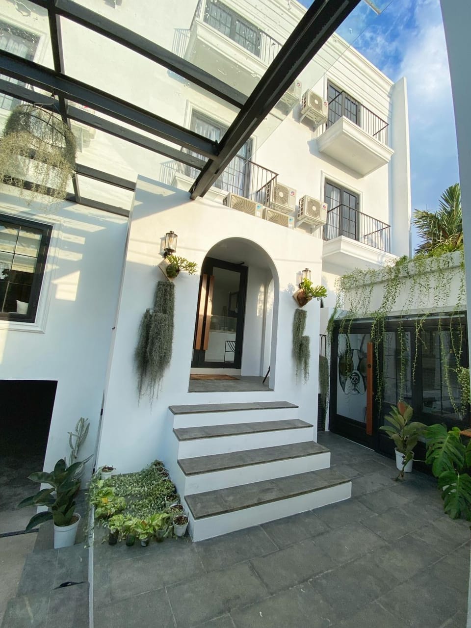Loewys Home Tanjung Duren Jakarta Barat Bed and Breakfast in Jakarta