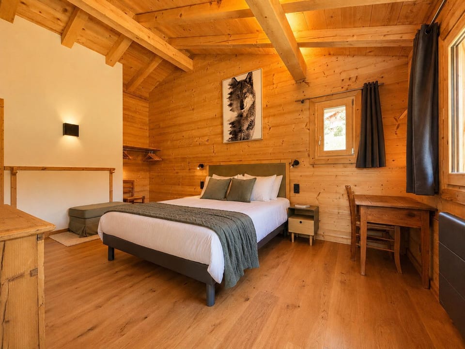 Chalet cosy 6-8 pers avec poêle à bois et terrasse ensoleillée - FR-1-505-154 Chalet in Notre-Dame-de-Bellecombe