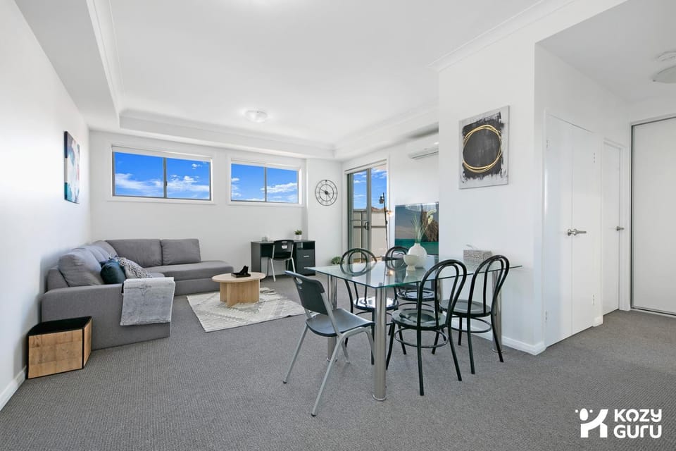 KozyGuru | Wentworthville | 2 Bed Cosy Apt Apartment in Sydney