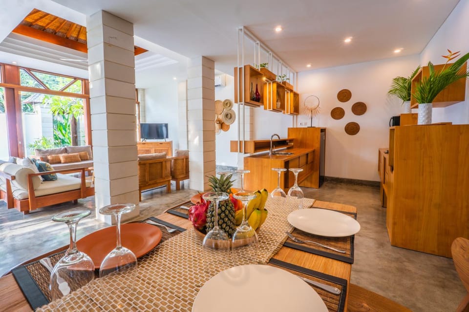 Communal lounge/ TV room, TV and multimedia, Living room, Seating area