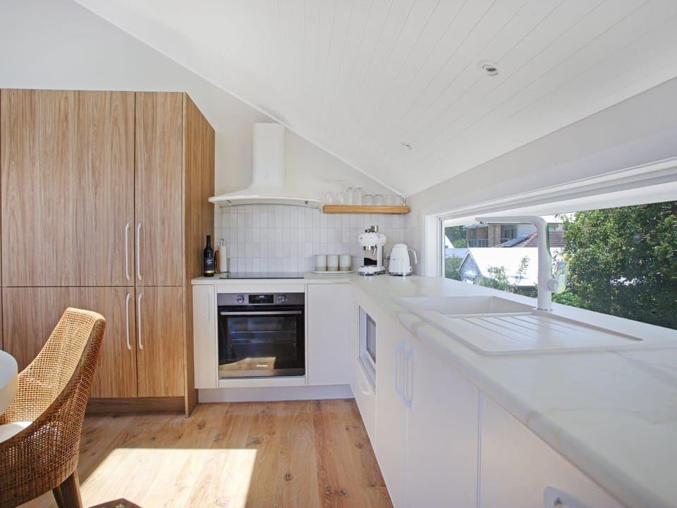 Tea Gardens Loft Apartment in Hawks Nest