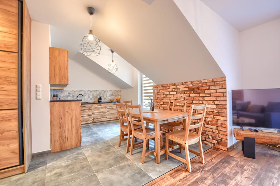 Kitchen or kitchenette, Dining area, kitchen