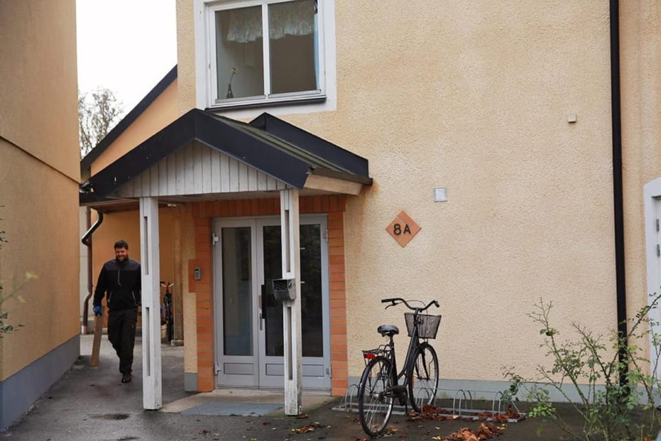 Property building, Facade/entrance