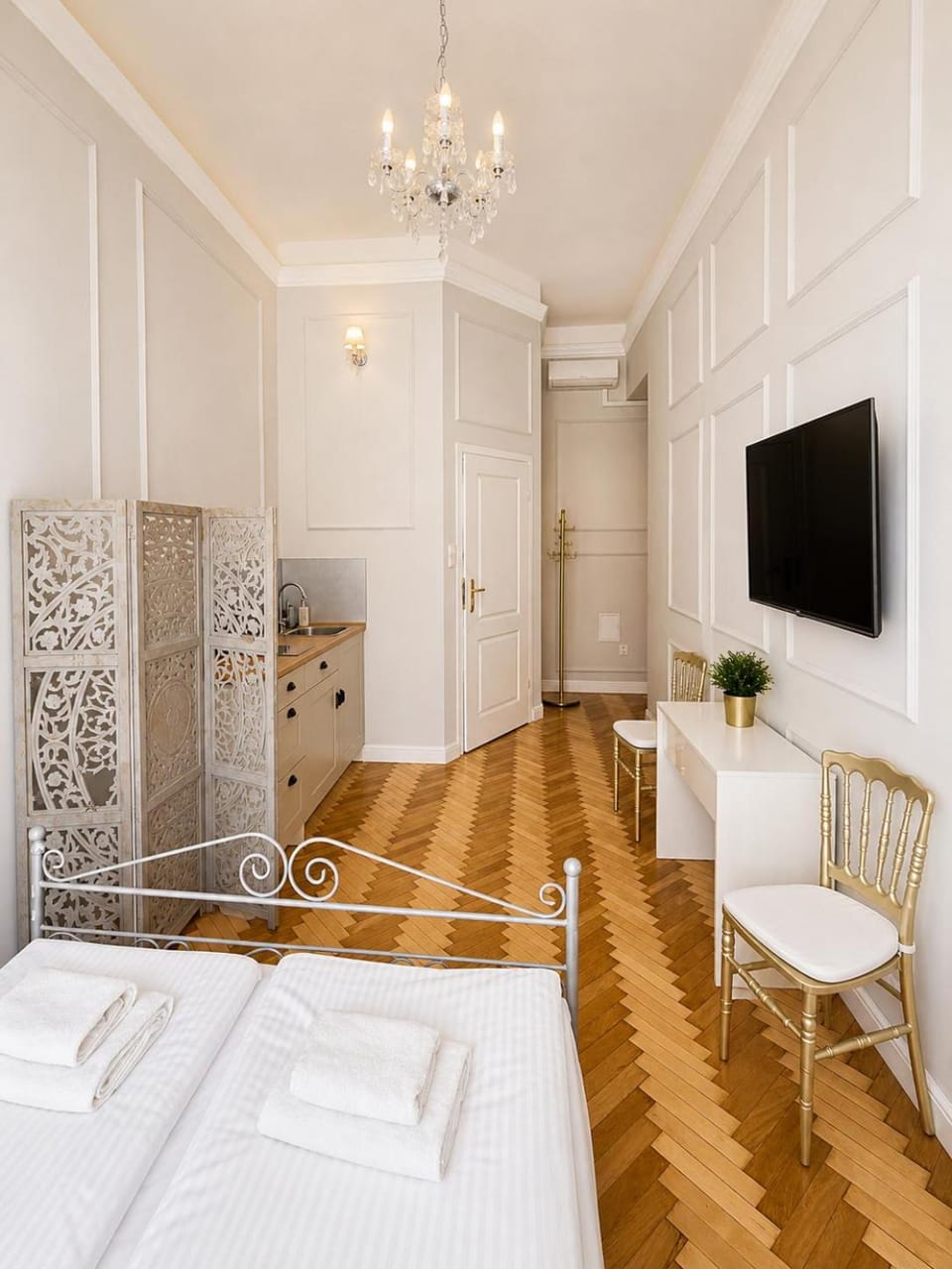 Communal lounge/ TV room, Photo of the whole room, Evening entertainment