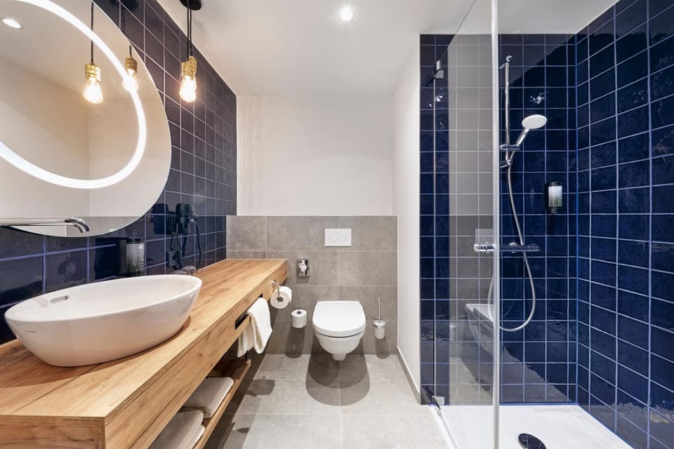 Shower, Toilet, Bathroom