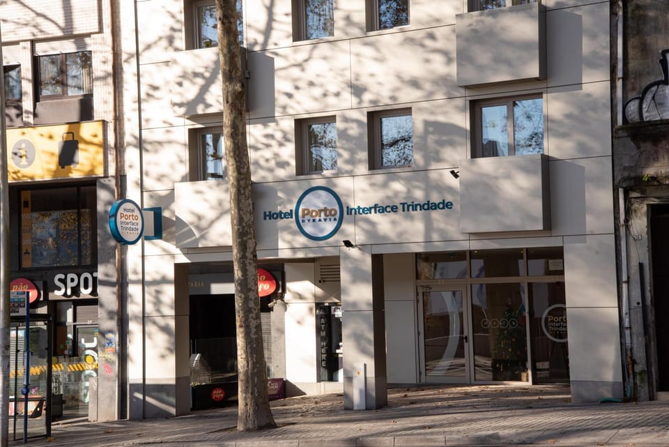Facade/entrance, Property logo or sign