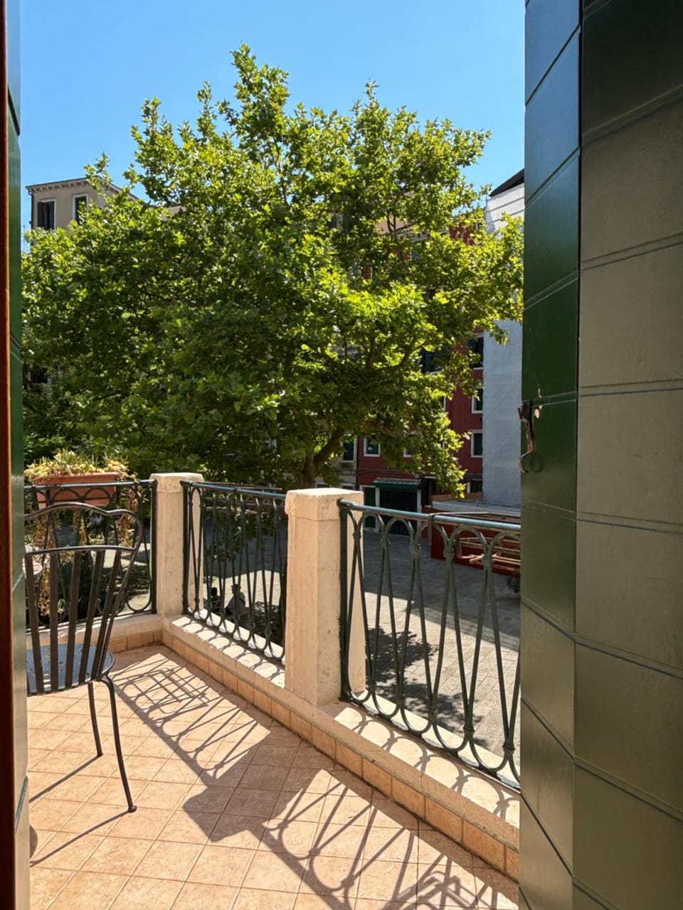 View (from property/room), Balcony/Terrace, Quiet street view
