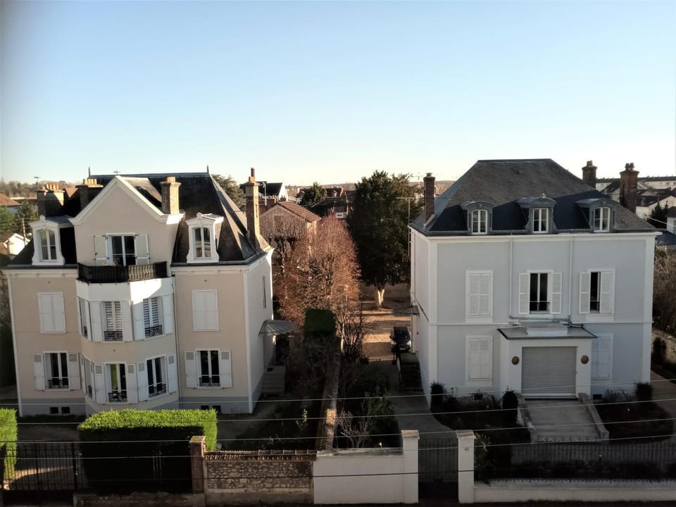 Neighbourhood, City view, Street view